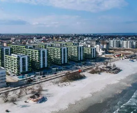 Sunrise By The Sea Mamaia 아파트